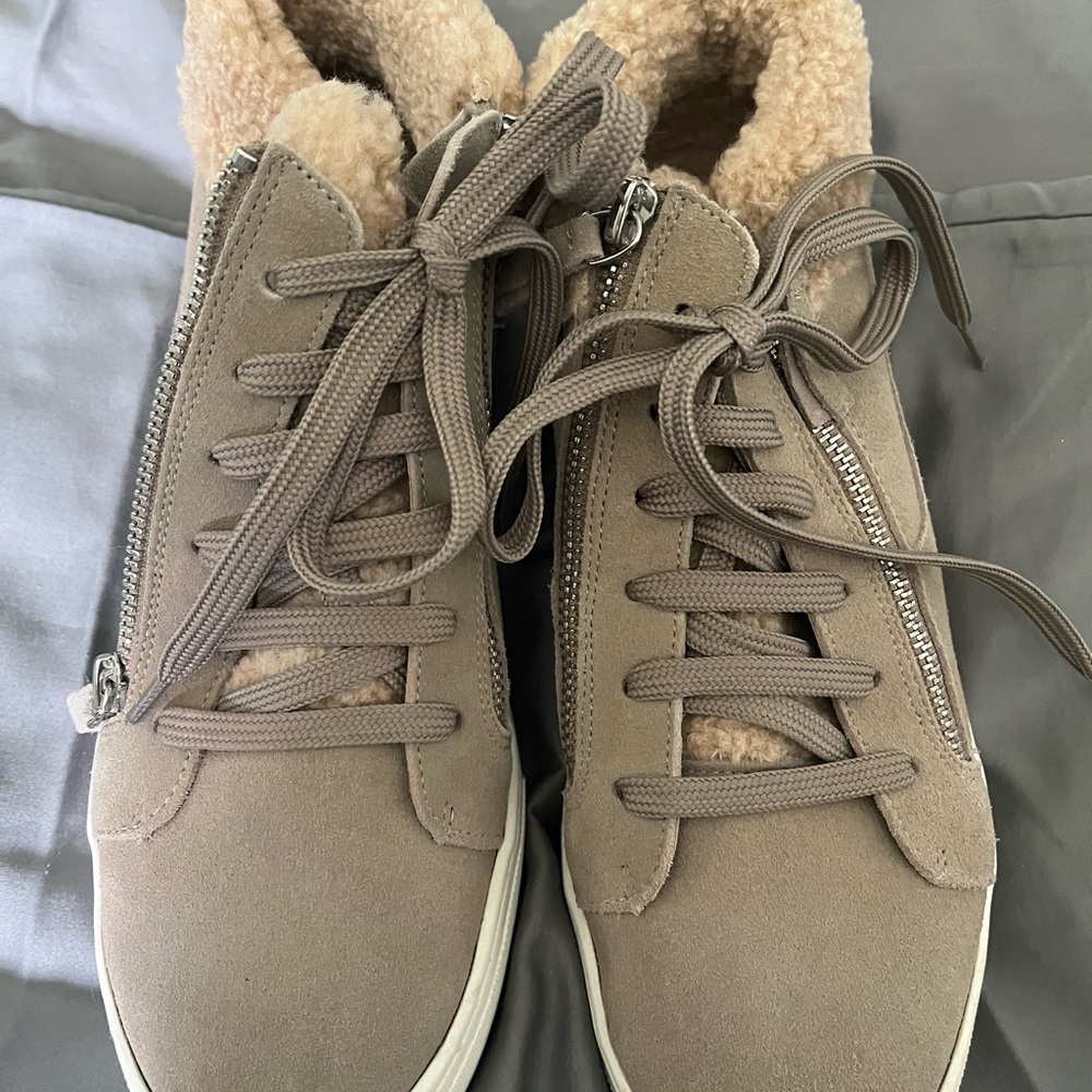 Steve Madden Kameo Faux-Fur Lined Lace-Up Sneaker Size 9